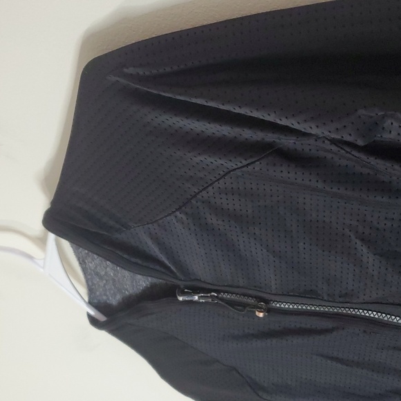 Lululemon Find Your Bliss Reversible Full Zip Jacket Size 6 Black Grey Womens - Picture 8 of 13